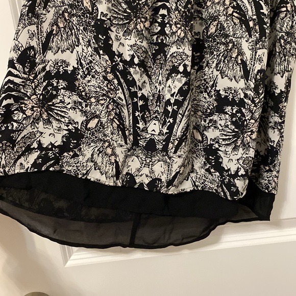 Flowy Patterned Tank - Picture 3 of 4